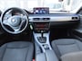 BMW 3-Serie Touring 320i Business Line Automaat Ecc Cruisecontrol Apple Carplay Navigatie Stoelverwarming Pdc Xenon 19 Inch LM Velgen Trekhaak