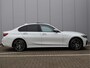 BMW 3-Serie 330e M-sport | Schuifdak | Leder | Laser | 88,6% SOH | Org. NL