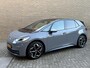 Volkswagen ID.3 First Plus 58 kWh 3 fase | Matrix LED | Adaptieve cruise | Navigatie | Camera | Apple CarPlay | Keyless | Stoel&stuurverwarming | 19 inch lichtmetalen velgen
