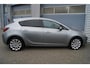 Opel Astra 1.4 Turbo Cosmo | Navi | Cruise | Clima | 17” LM | Parkeersensoren