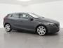 Volvo V40 1.6 T3 150 PK MOMENTUM + AFN. TREKHAAK | 18 INCH | DEALER ONDERHOUDEN | STOELVERW. | CAMERA | XENON