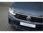 Volkswagen Tiguan 2.0 TSI DSG 191PK 4Motion | R-Line Black Style | Panoramadak | 20" LM Velgen | IQ LED | Trekhaak | Keyless | Achteruitrijcamera | Virtual Cockpit | Adaptive Cruise Control | Stoelverwarming |