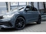 Volkswagen Tiguan 2.0 TSI DSG 191PK 4Motion | R-Line Black Style | Panoramadak | 20" LM Velgen | IQ LED | Trekhaak | Keyless | Achteruitrijcamera | Virtual Cockpit | Adaptive Cruise Control | Stoelverwarming |