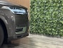 Volvo XC90 T8 AWD Recharge Ultimate Bright Long Range Luchtvering | Trekhaak | 360 Camera | Head-Up Display | Harman Kardon | 455pk | Adaptieve Cruise Control | Standkachel met Volvo On Call App | Stoelverwarming voor+achter | Stuurwielverwarming | Schuifdak | Full LED Meesturende koplampen | Pilot Assist | BLIS Dode Hoek Detectie | Alcantara hemelbekleding | Lederen zonnekleppen en handgrepen | Elektrische voorstoelen geheugen | Lederen bekleding | Zitting verlenging voorstoelen | Lederen dashboard | 20 Inch | Google Infotainment | Keyless Drive | Privacy Glass | Elektrisch bedienbare achterklep | Geïntegreerd kinderzitje achterin | Geïntegreerde zongordijnen achterportieren | Verlichte instaplijsten | 7-Persoons | 4-Zone Climate Control | DAB Radio | Apple Carplay/Android Auto | Alarm Klasse III | Draadloos telefoon opladen | Platinum Grey Metallic |
