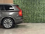 Volvo XC90 T8 AWD Recharge Ultimate Bright Long Range Luchtvering | Trekhaak | 360 Camera | Head-Up Display | Harman Kardon | 455pk | Adaptieve Cruise Control | Standkachel met Volvo On Call App | Stoelverwarming voor+achter | Stuurwielverwarming | Schuifdak | Full LED Meesturende koplampen | Pilot Assist | BLIS Dode Hoek Detectie | Alcantara hemelbekleding | Lederen zonnekleppen en handgrepen | Elektrische voorstoelen geheugen | Lederen bekleding | Zitting verlenging voorstoelen | Lederen dashboard | 20 Inch | Google Infotainment | Keyless Drive | Privacy Glass | Elektrisch bedienbare achterklep | Geïntegreerd kinderzitje achterin | Geïntegreerde zongordijnen achterportieren | Verlichte instaplijsten | 7-Persoons | 4-Zone Climate Control | DAB Radio | Apple Carplay/Android Auto | Alarm Klasse III | Draadloos telefoon opladen | Platinum Grey Metallic |