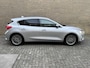 Ford Focus 1.0 EcoBoost 125pk Titanium Business | Keyless Entry en Start | Lichtmetalen velgen | Navigatie | Trekhaak | PDC voor en achter | Stoelverwarming | Climate Control | Achteruitrijcamera | Volledig onderhouden