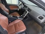 Volvo V60 2.4 D6 Twin Engine R-Design Plug Hybride 2015 Leer,Trekhaak,Pdc ,Camera,Navi
