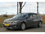 Peugeot 308 SW 1.2 PureTech 130pk Allure - Gris Platinium - Panorama/Carplay/Camera - Topstaat