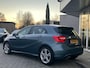 Mercedes-Benz A-klasse 180 NL AUTO NAVI+SPORTSTOELEN+17INCH