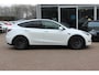 Tesla Model Y Performance AWD 75 kWh / Trekhaak / Autopilot / Panoramadak / Camera / 21'' / Keyless / Leder / Dodehoek / Navigatie / Stoelverwarming