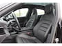 Porsche Taycan Cross Turismo 4 93 kWh / Panoramadak / Camera / Passenger Display / Luchtvering / 20'' / Leder / CarPlay / Matrix LED / Stoelverwarming / DAB / ACC