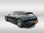 Porsche Taycan Cross Turismo 4 93 kWh / Panoramadak / Camera / Passenger Display / Luchtvering / 20'' / Leder / CarPlay / Matrix LED / Stoelverwarming / DAB / ACC