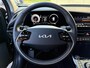 Kia Niro EV DynamicLine 64.8 kWh | 1e Eigenaar | Kia dealer onderhouden | Accu = 100% | Fabrieksgarantie t/m 27-06-2030 + 3X 1 jaar* | NAP |