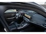 BMW 3-Serie 330e xDrive M-Sport|HuD|Carbon|M-schaalstoelen|Ambi|
