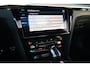 Volkswagen Arteon Shooting Brake 1.4 TSI eHybrid R-Line Business+ | PANO | 360° | HUD | Massage | Trekhaak | Carbon | Keyless | Matrix IQ Light | Ambient-Sfeerverlichting | Standkachel | Stoel & Stuurwielverwarming