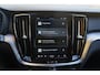 Volvo V60 2.0 B3 Core | Trekhaak | Stuur- stoelverwarming | Pilot Assist | BLIS