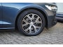 Volvo V60 2.0 B3 Core | Trekhaak | Stuur- stoelverwarming | Pilot Assist | BLIS