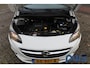Opel Corsa 1.4 Edition Automaat / PDC / Cruise / Dealer onderhouden
