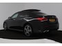 Mercedes-Benz A-klasse 250 e Business Solution AMG Limited (SFEERVERLICHTING, PANORAMADAK, CAMERA, STOELVERWARMING, 1e EIGENAAR)