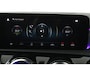 Mercedes-Benz A-klasse 180 Business Solution AMG Automaat (PANORAMADAK, SFEERVERLICHTING, CAMERA, STOELVERWARMING, 1e EIGENAAR)