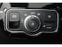Mercedes-Benz A-klasse 180 Business Solution AMG Automaat (PANORAMADAK, SFEERVERLICHTING, CAMERA, STOELVERWARMING, 1e EIGENAAR)