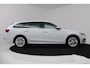 Skoda Octavia Combi 1.0 e-TSI Business Edition Plus Automaat (NAVIGATIE, TREKHAAK, STOELVERWARMING, CARPLAY, GOED ONDERHOUDEN)