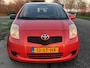 Toyota Yaris 1.3 VVTi Sol 3-Drs Airco Electric pakket Audio/CD ABS EBD Colorpakket Dealeronderhoud Nieuwe Apk!