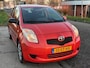 Toyota Yaris 1.3 VVTi Sol 3-Drs Airco Electric pakket Audio/CD ABS EBD Colorpakket Dealeronderhoud Nieuwe Apk!