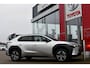 Toyota BZ4X Active 71 kWh Automaat 204pk | Nieuwprijs: €45.995,- | Warmtepomp | Apple Carplay/Android Auto |