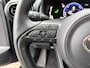 Toyota Yaris HYBRID 115 DYNAMIC COMFORT PACK STOEL/STUURVERW APPLE/ANDROID NAVI BLIND-SPOT PARKCAMERA KEYLESS PARKSENSOR V+A NL-AUTO