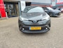 Toyota C-HR 1.8 Hybrid EXECUTIVE TREKHAAK 4S-BANDEN STOELVERW KEYLESS NAVI CAMERA PARK-SENSOREN 18'' LM-VELGEN CLIMA AD-CRUISE NL-AUTO