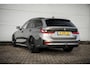 BMW 3-Serie Touring 320i | Sportline | Leder | LED | Trekhaak | 19 inch | NL Auto |