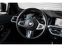BMW 3-Serie Touring 320i | Sportline | Leder | LED | Trekhaak | 19 inch | NL Auto |