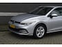 Volkswagen Golf 1.0 eTSI Life DSG Automaat Apple CarPlay Sfeerverlichting Navigatie