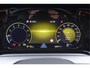 Volkswagen Golf 1.0 eTSI Life Business Carplay | Keyless | Camera | Adaptive cruise | LMV