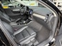 Volvo XC40 1.5 T4 Recharge Plus Dark 262PK / LEDER / NAVIGATIE / LED KOPLAMPEN / ACHTERUITRIJCAMERA