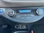 Toyota Yaris 1.5 Hybrid (100pk) Bi-Tone! Aut! Navi! Bluetooth!