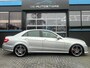Mercedes-Benz E-klasse 200 Amg Pakket e63 Look leder navi Cruise Pdc carbonpakket Xenon Nieuwe ketting!!!