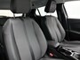 Peugeot 2008 SUV Allure 130pk | Navigatie | Achteruitrijcamera | Climate Control | Cruise Control | Parkeersensoren | Keyless | Bluetooth | Apple CarPlay / Android Auto | DAB+ radio | Elektrisch inklapbare spiegels | Donker getint glas | Trekhaak | Dealeronderhouden | 17" lichtmetalen velgen |