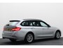 BMW 3-Serie Touring 318i High Executive Automaat LED, Navigatie, Leer, Climate, Cruise, PDC, Bluetooth, Elektr. Pakket, 16''