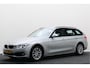 BMW 3-Serie Touring 318i High Executive Automaat LED, Navigatie, Leer, Climate, Cruise, PDC, Bluetooth, Elektr. Pakket, 16''