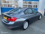 BMW 3-Serie 320i Upgrade Edition Automaat Trekhaak Navigatie