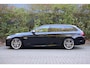 BMW 5-Serie Touring M550xd M-Sport | HUD | Harman Kardon | Standkachel | Elektr. Trekhaak | Soft Close | Keyless | Camera | 4-zone clima | Comfort stoelen + memory | Adap LED | Etc.