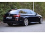 BMW 5-Serie Touring M550xd M-Sport | HUD | Harman Kardon | Standkachel | Elektr. Trekhaak | Soft Close | Keyless | Camera | 4-zone clima | Comfort stoelen + memory | Adap LED | Etc.