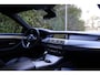 BMW 5-Serie Touring M550xd M-Sport | HUD | Harman Kardon | Standkachel | Elektr. Trekhaak | Soft Close | Keyless | Camera | 4-zone clima | Comfort stoelen + memory | Adap LED | Etc.