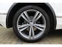 Volkswagen Tiguan 1.4 TSI Highline Business R-Line | Incl. 12 maanden Garantie | Panorama dak | Stoelverwarming | Achteruitrijcamera | Elektrische kofferbakklep | Adaptive cruise controle | DAB | Apple CarPlay/Android Auto | Virtual cockpit | Climate controle | Navigatie | Draadloze telefoonlader | Parkeersensoren V+A | Origineel NL Auto | NAP |