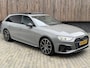 Audi A4 Avant 35 TFSI Competition S line Automaat | Panoramadak | Sfeerverlichting | LED verlichting | Climate & cruise control | Quantumgrijs metallic | 19 inch lichtmetalen velgen | Parkeersensoren achter