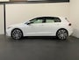 Volkswagen Golf 1.0 eTSI Life. Trekhaak!