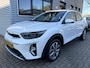 Kia Stonic 1.0 T-GDi MHEV DynamicLine -TREKHAAK-AIRCO-CRUISECONTROL-DAB+-APPLE CARPLAY/ANDROID AUTO!-1STE EIGENAAR!-ORIGINEEL NL!
