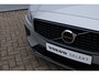 Volvo V60 T6 Automaat Plug-in hybrid AWD Plus Dark |Semi Elektrische trekhaak | Premium audio by Harman Kardon | Apple carplay/Android auto | Rondom zichtcamera | Verwarmbare voorstoelen en achterbank | Verwarmbaar stuurwiel | Verwarmde voorruit |